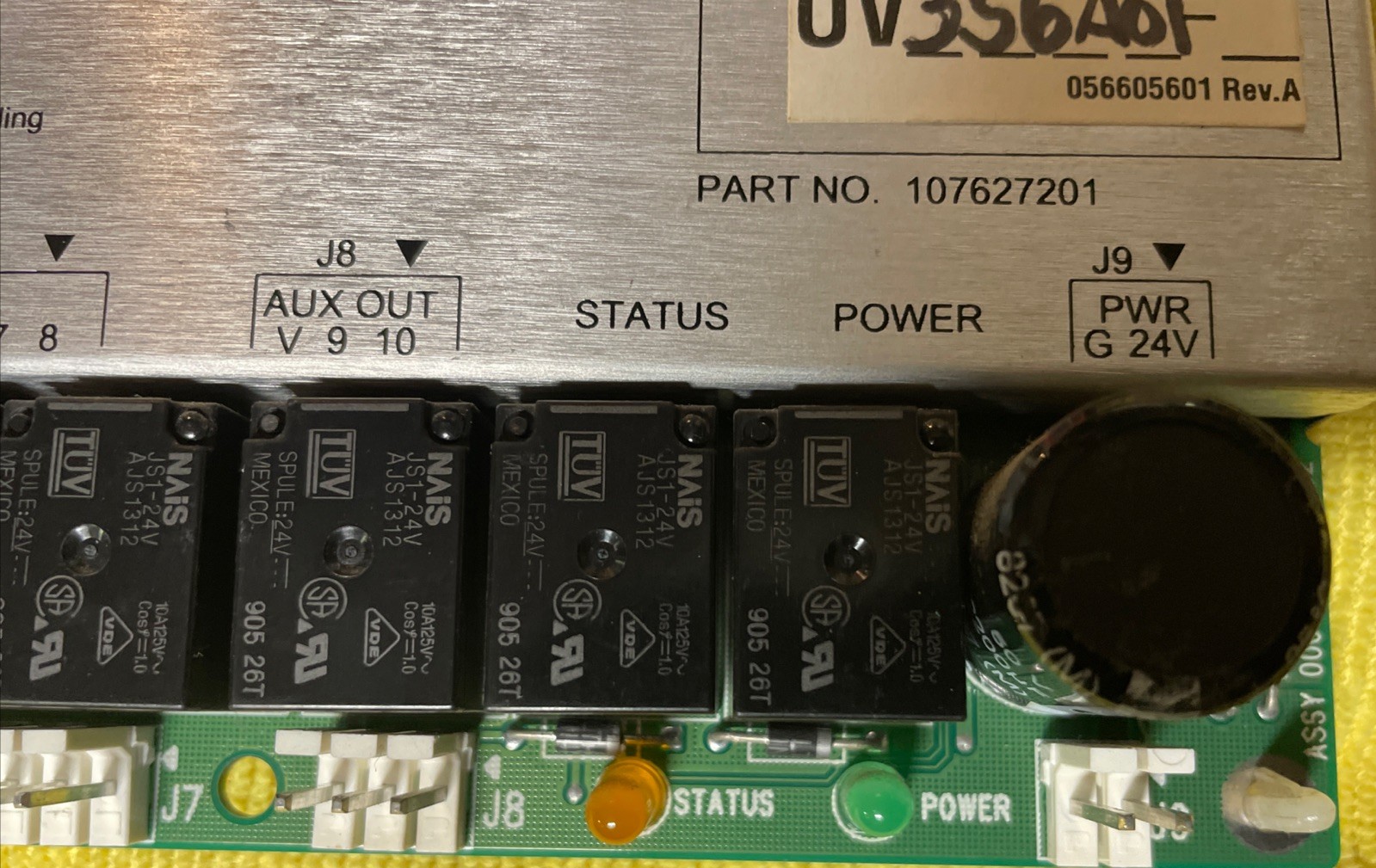 MicroTech 107627201-325 Controller-E159169