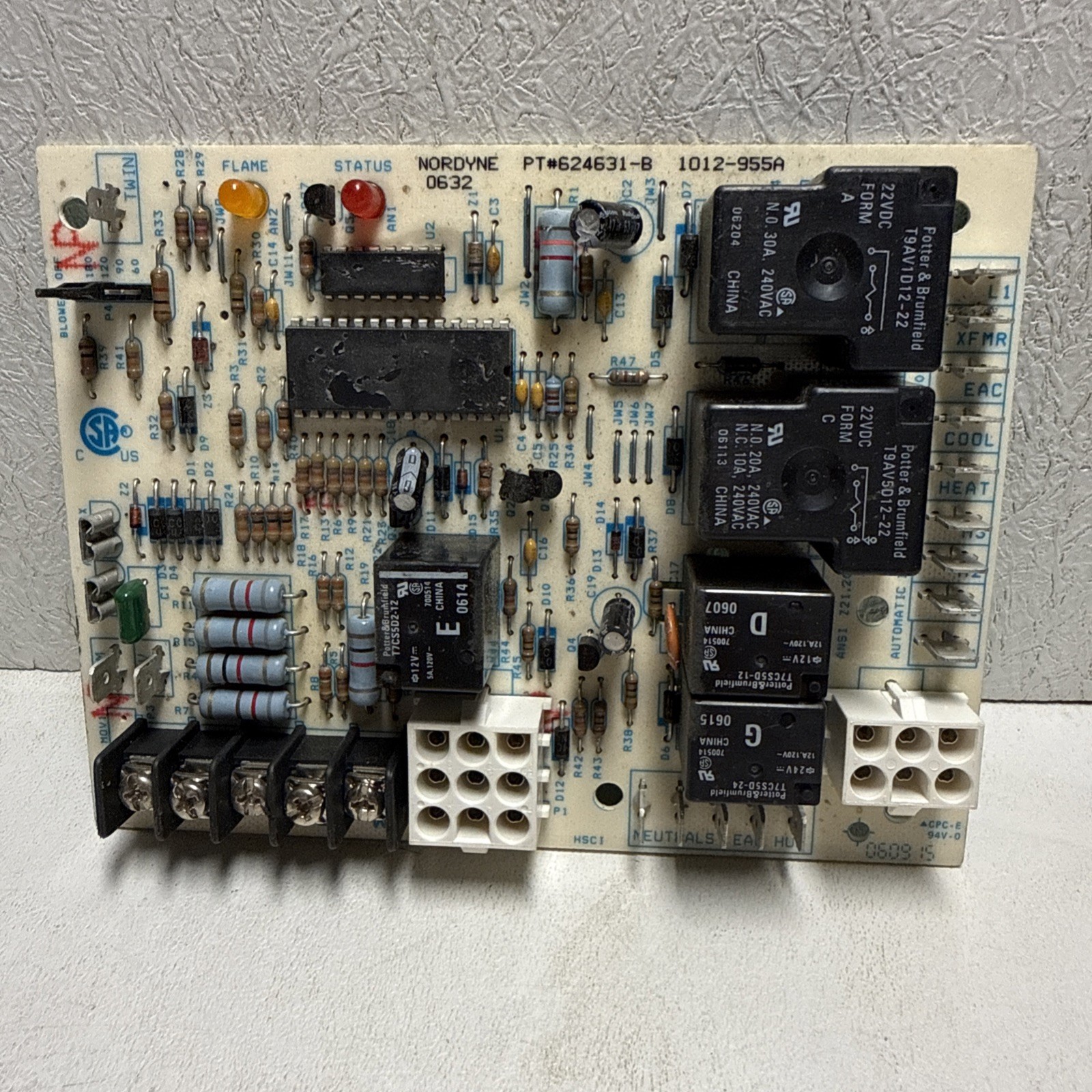 Nordyne 624631-B Furnace Control Circuit Board 1012-955A