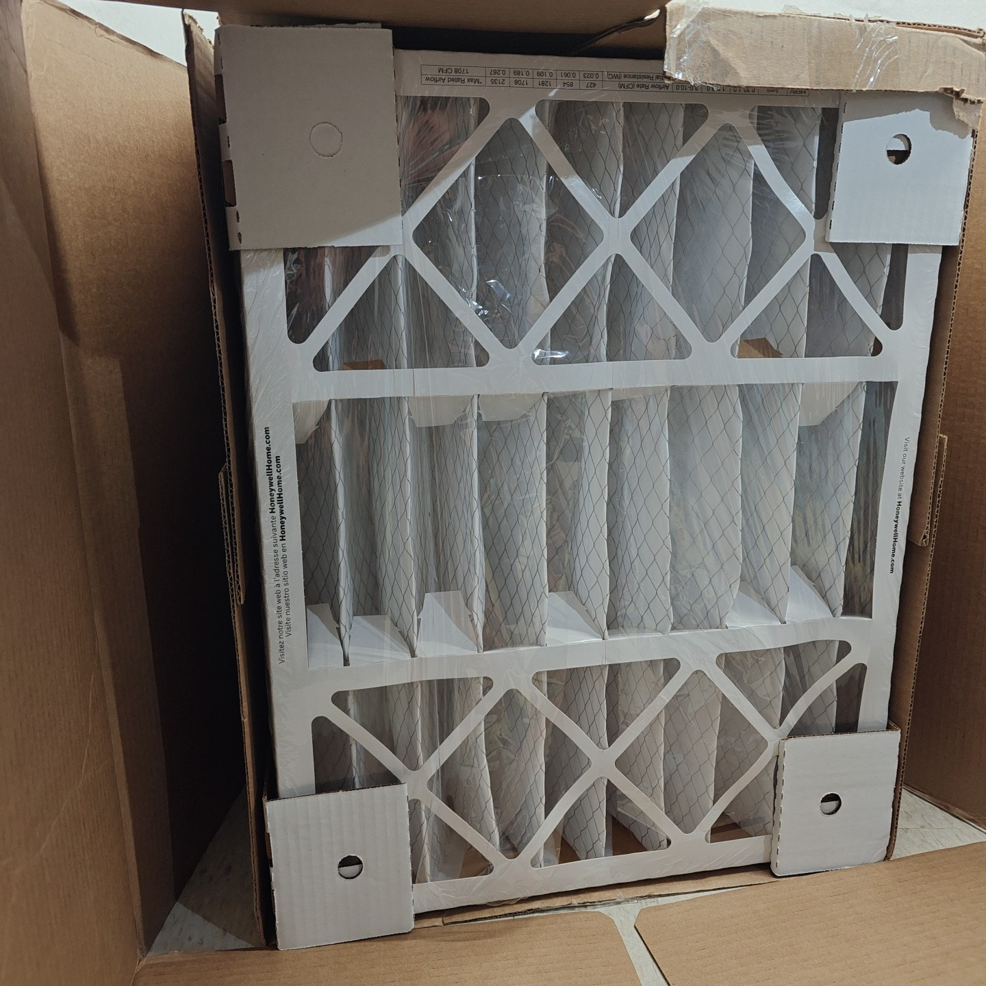 Qty. 3 Honeywell Home 20x25x4 MERV 8, AC Furnace Air Filter 3 Pack