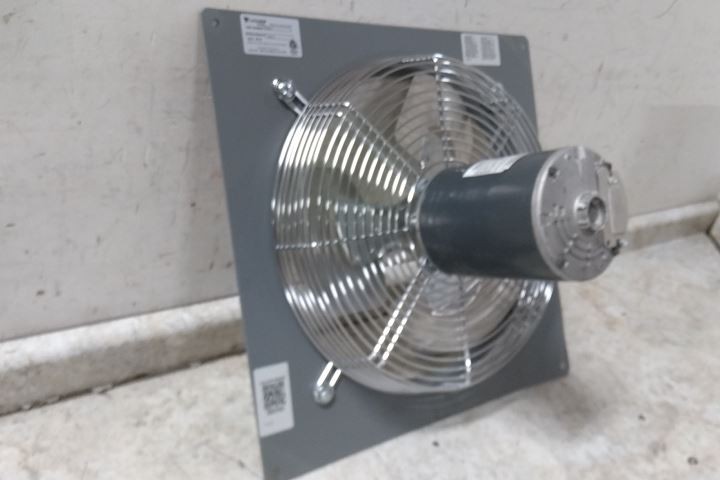 Canarm P16-3 16 In Blade Diameter 115VAC Panel Fan