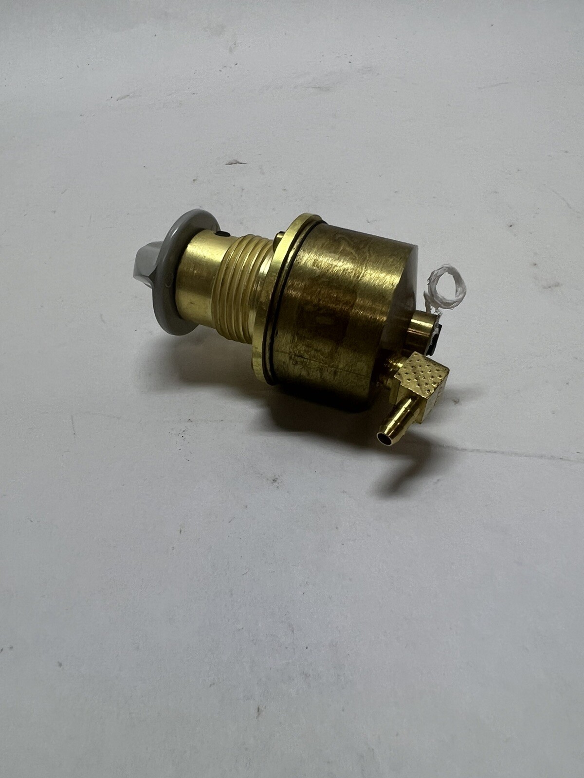 Siemens 151-143 – Bleed-Type Positioning Switch “Modified Plastic Switch”