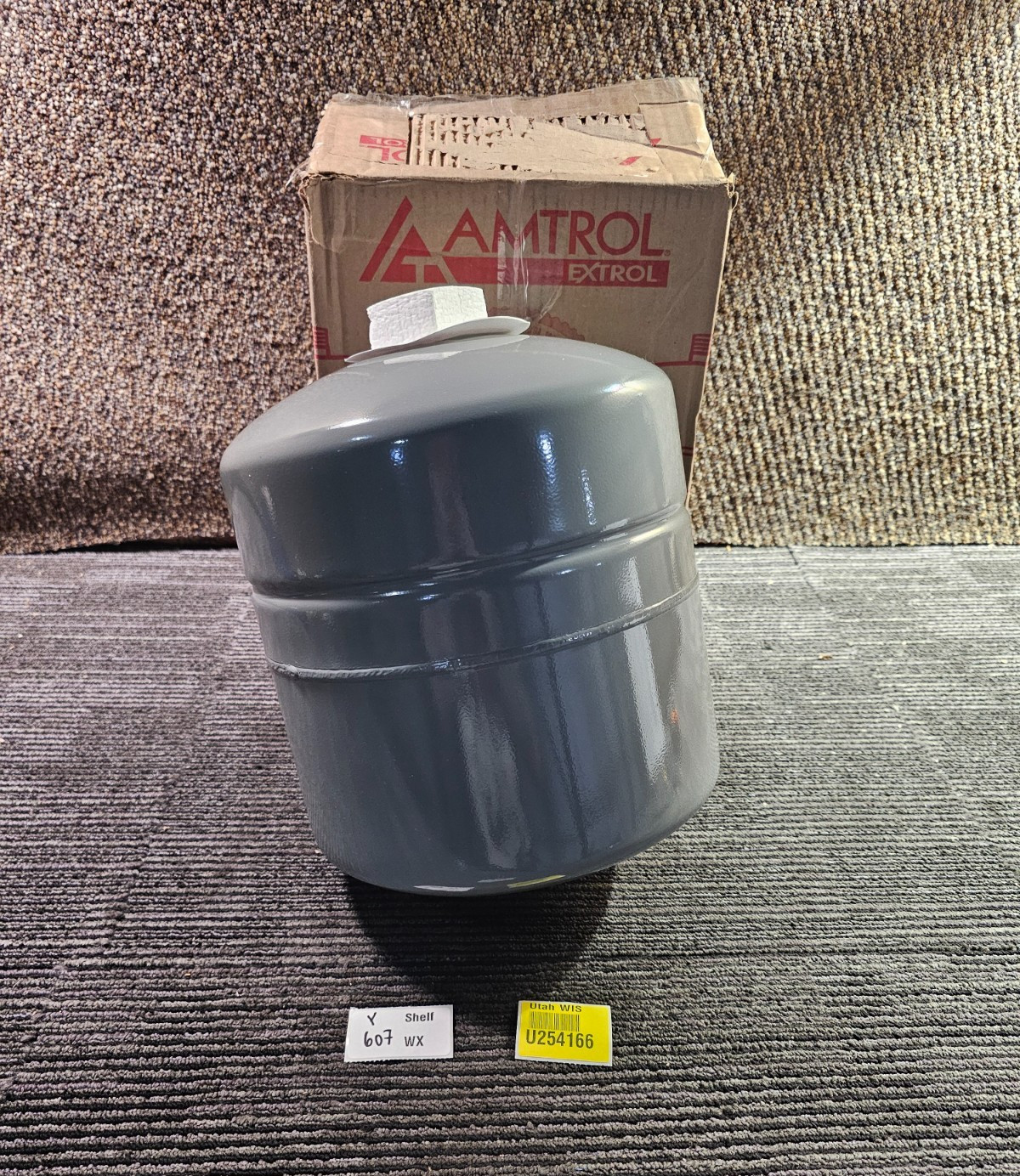 Amtrol Extrol EX-30 4.4 Gallon In-Line Hydronic Expansion Tank 240 Degrees F