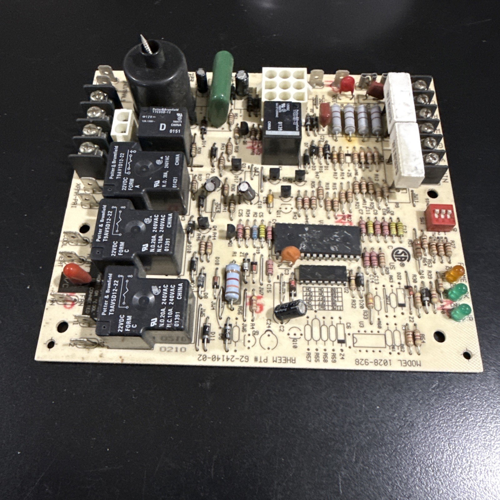 62-24140-02 GUARANTEED WORKING TESTED 622414002 Furnace Control Board 1028-928