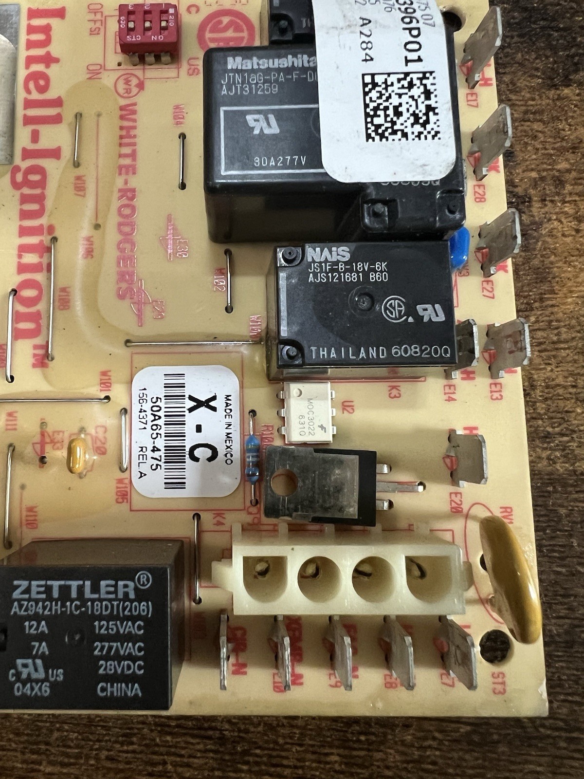 White Rodgers 50A55 486 04 Furnace Control Board CNT03797 New No Box