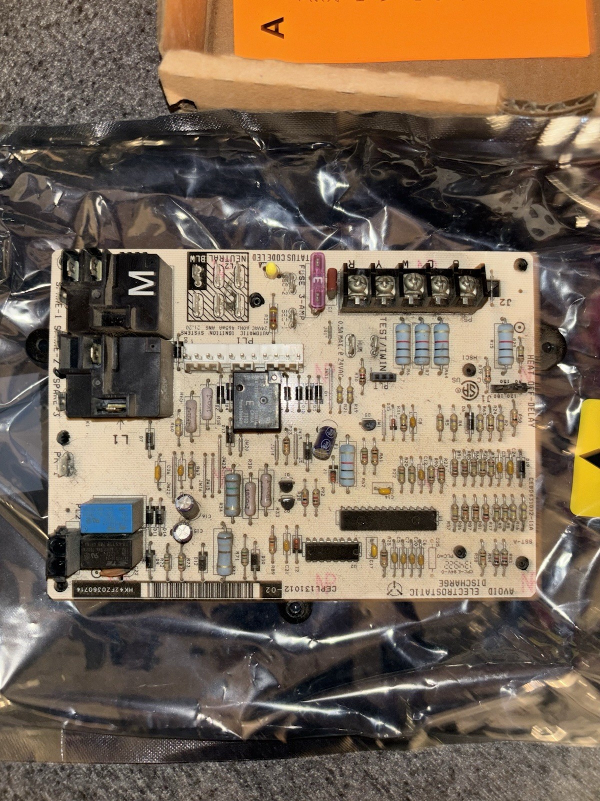 Carrier Bryant HK42FZ036 Furnace Control Circuit Board CEPL131012-02