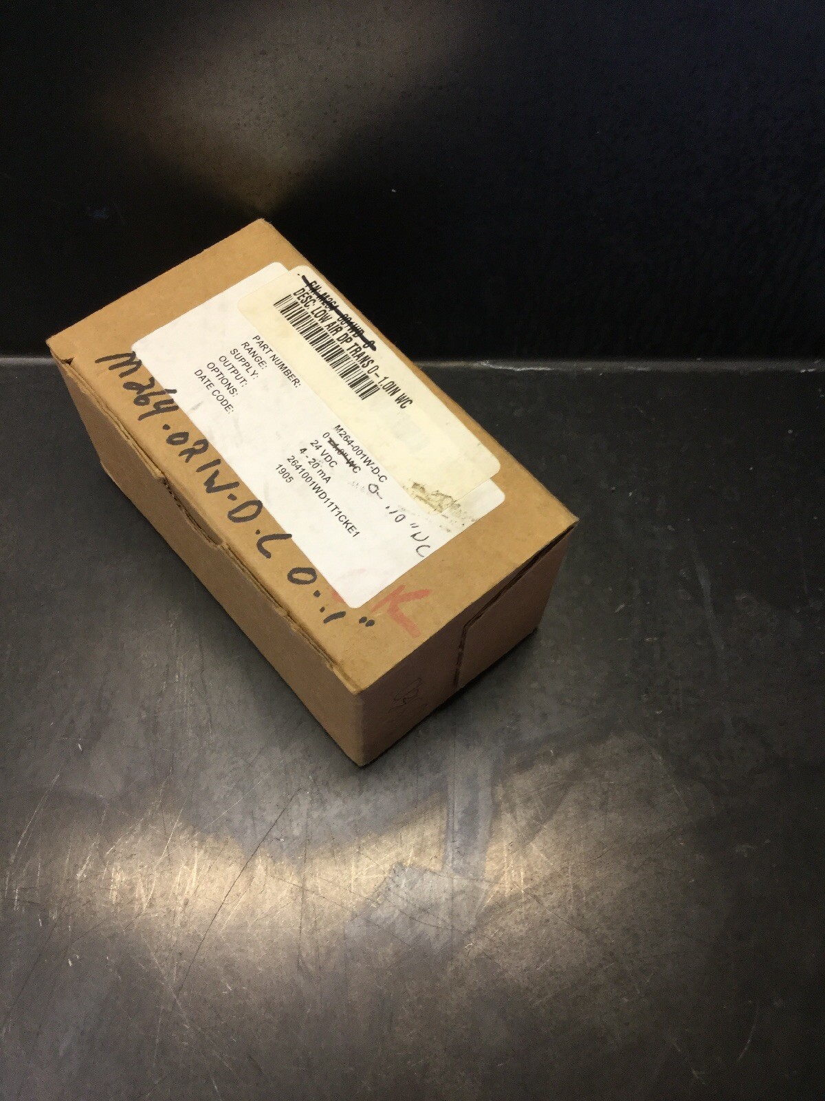 NEW, SETRA, M264-0R1W-D-C, LOW DIFFERENTIAL PRESSURE TRANSDUCER, 24 VDC. (20C-1)