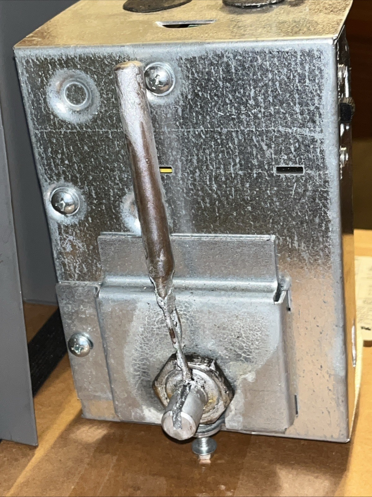 Honeywell L8148J1009 Aquastat Relay For Parts Only See Pictures