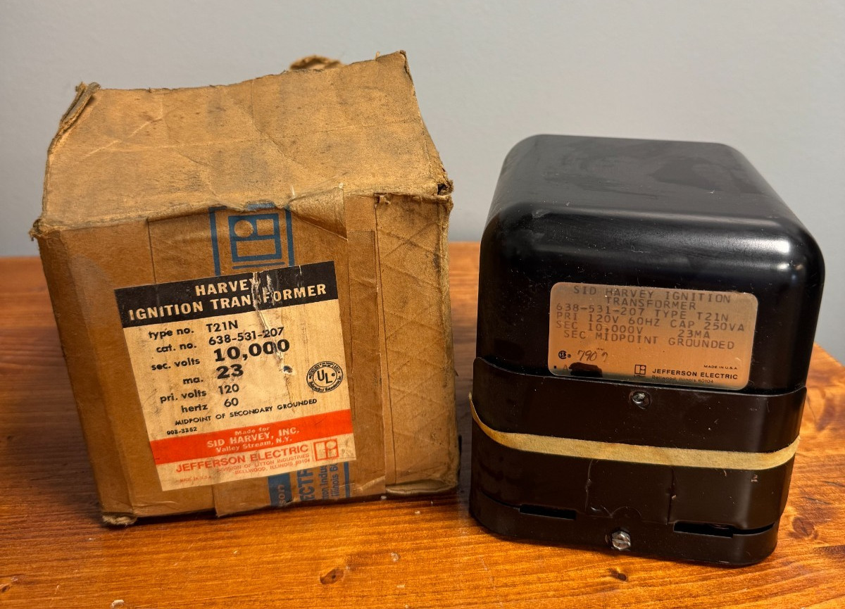 Sid Harvey 638-531-207 T21N Ignition Transformer 120V to 10,000V New Open Box