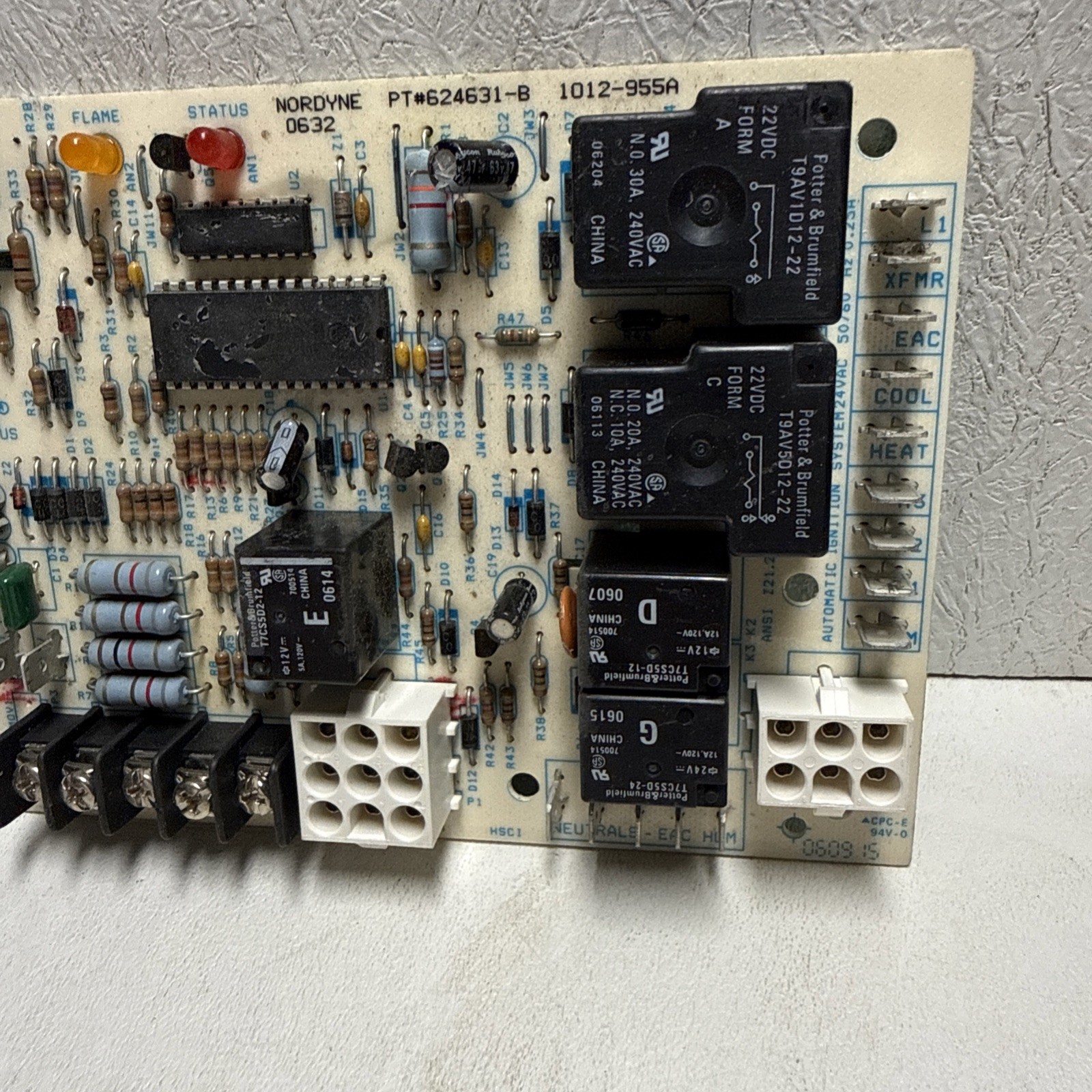 Nordyne 624631-B Furnace Control Circuit Board 1012-955A