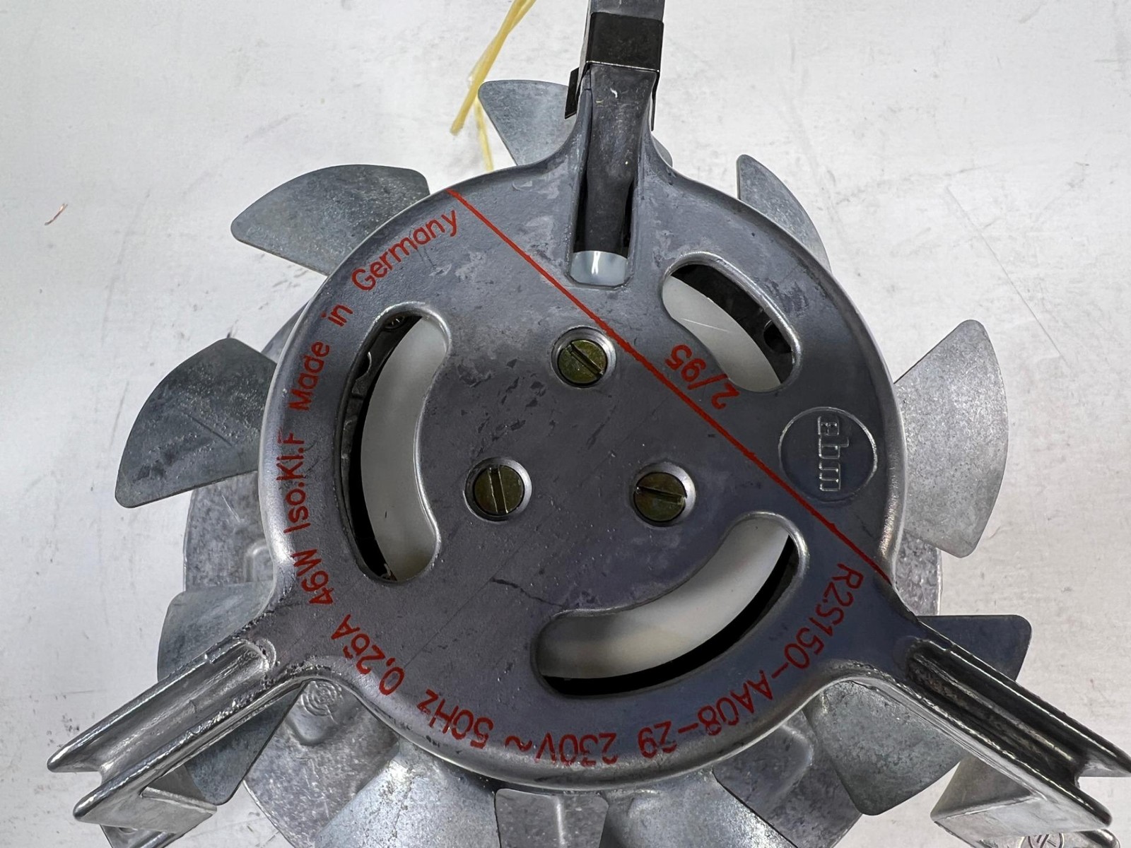 EBM PAPST AC Fan R2S150-AA08-29 /230V ~ 50Hz 0.26A 46W Motorized Impeller