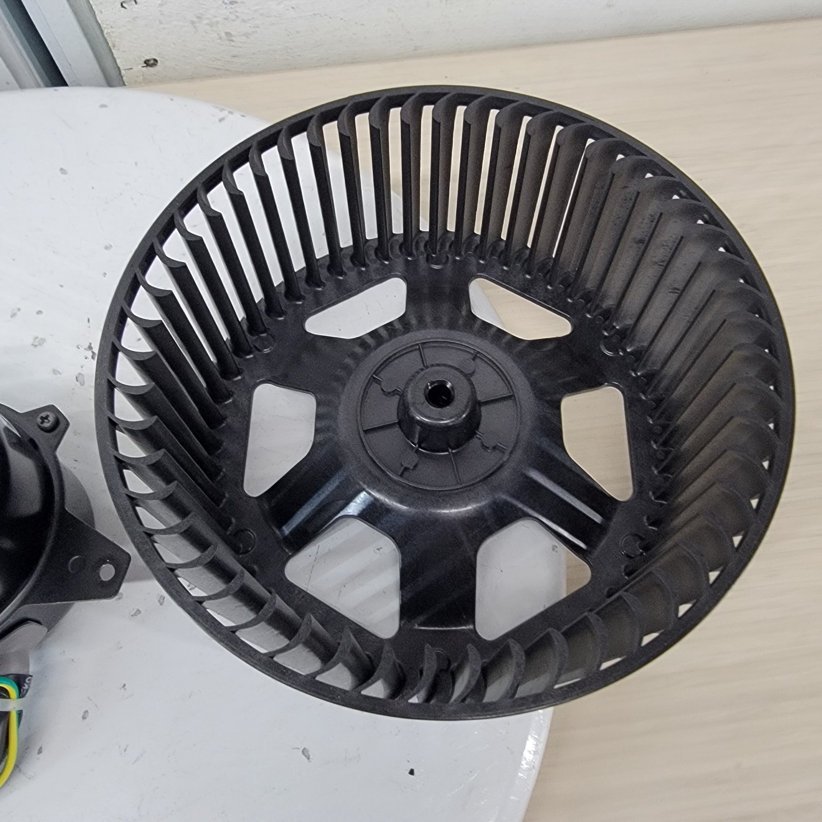 Broad-Ocean CF25W-L A/C Blower Motor Fan Wheel Assembly 115V 25W Y4L403B816L
