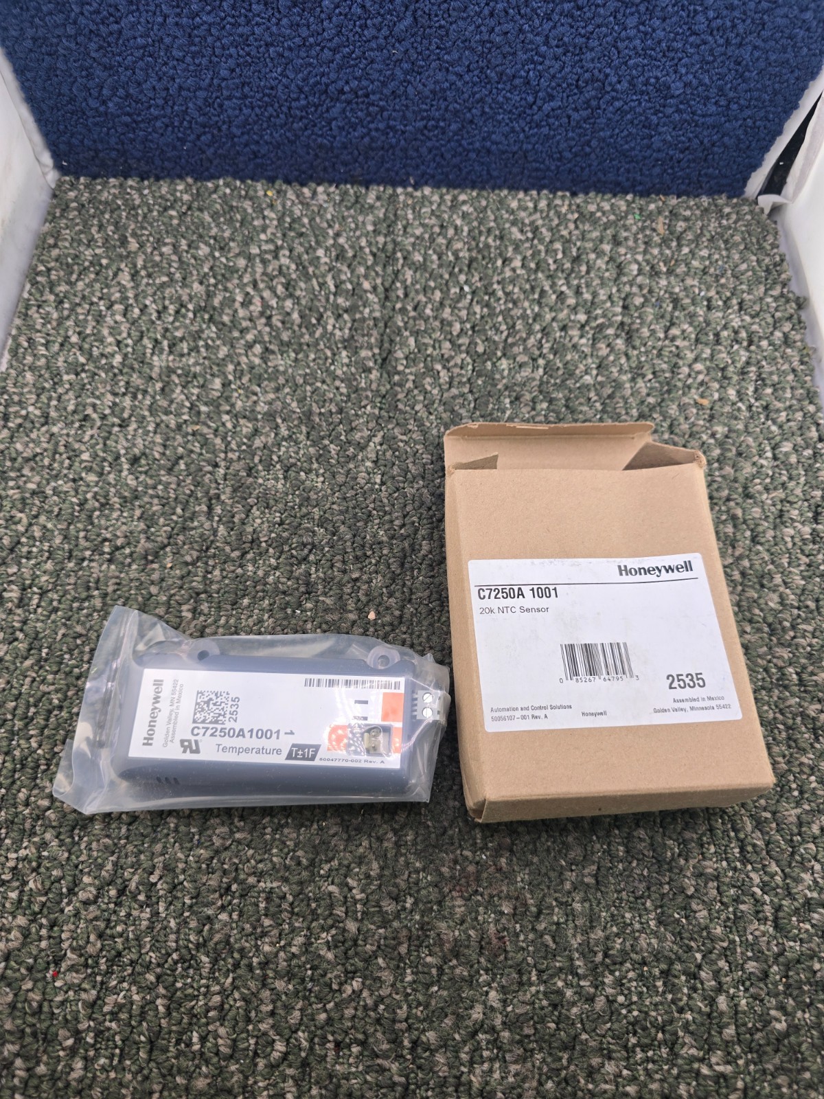 Honeywell C7250A1001 2-Pin Mixed Outdoor Air Temperature Sensor 20k NTC – Gray