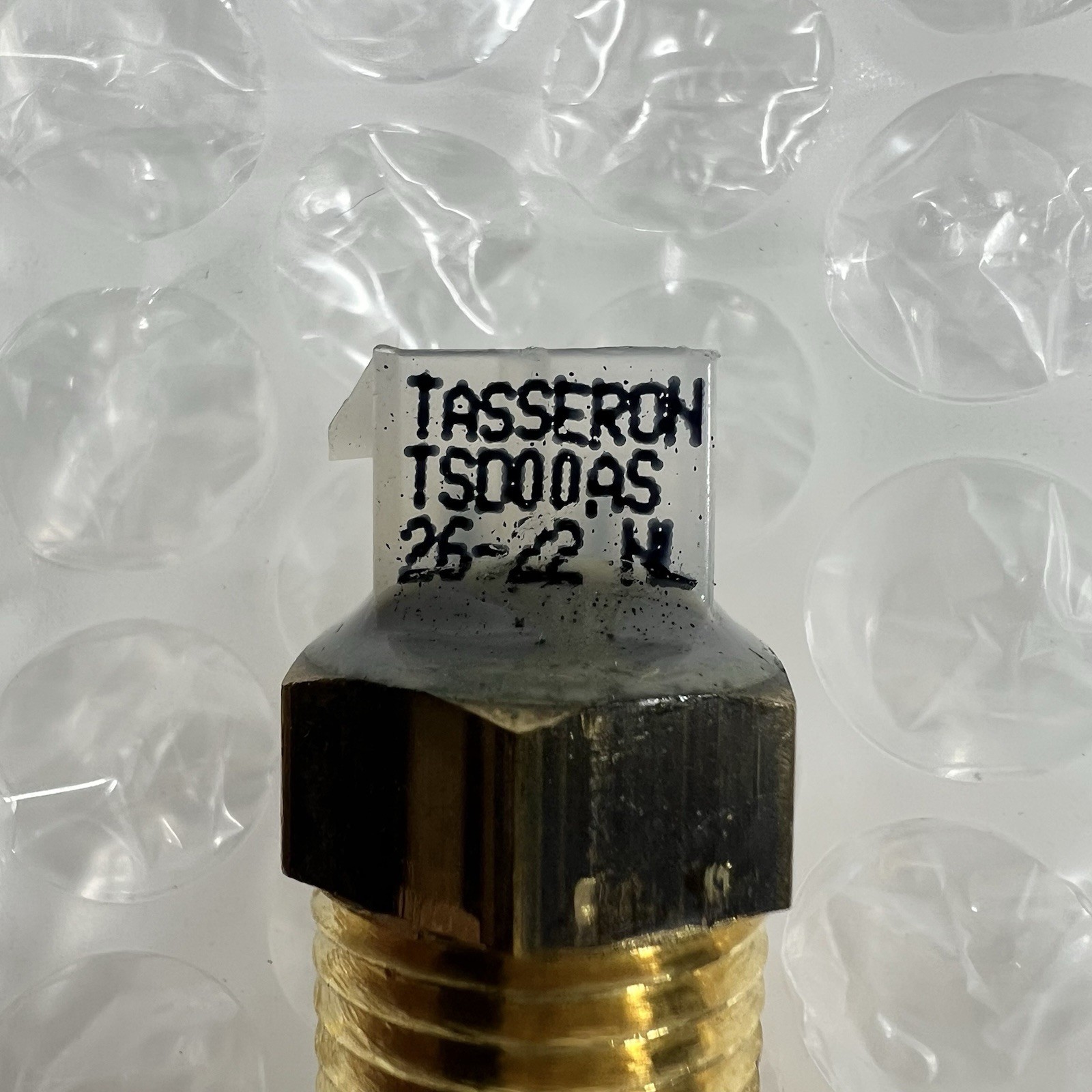 Tasseron 26-22 NL Inlet Water Temperature Sensor 1/4 NPT LAARS RE2320600 TSD00AS