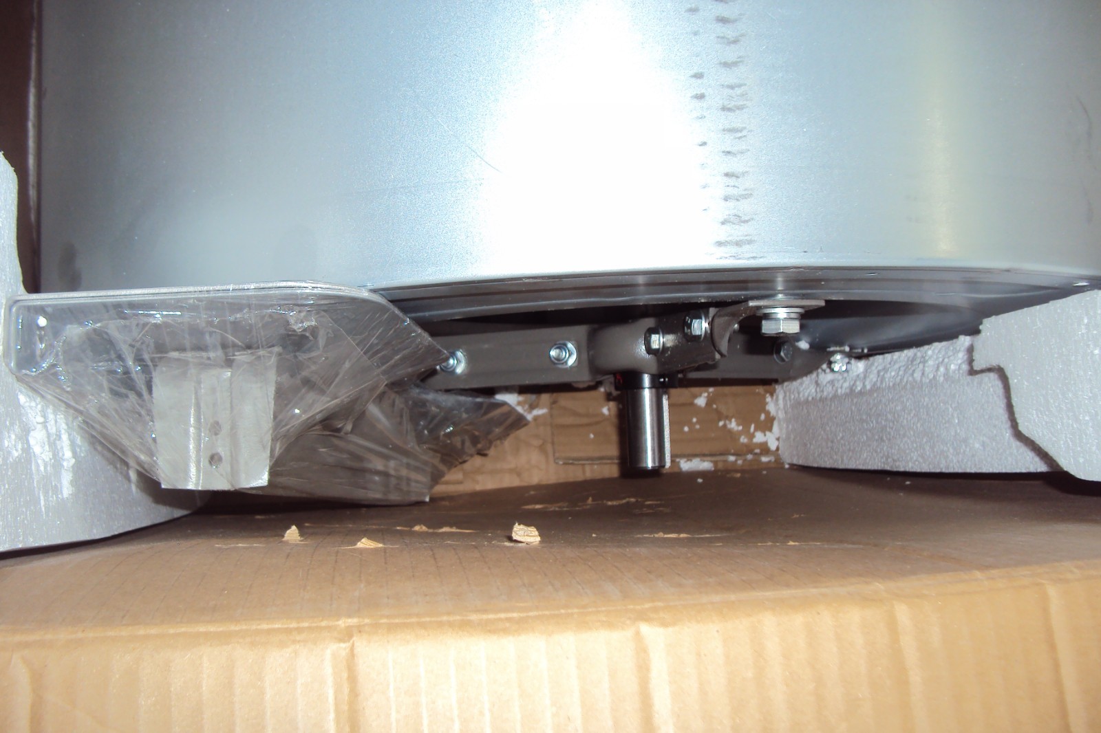 DAYTON 5NRD4 BLOWER BELT DRIVE ,15″ WHEEL DRIVE , STEEL ,NO MOTOR INCLUDED