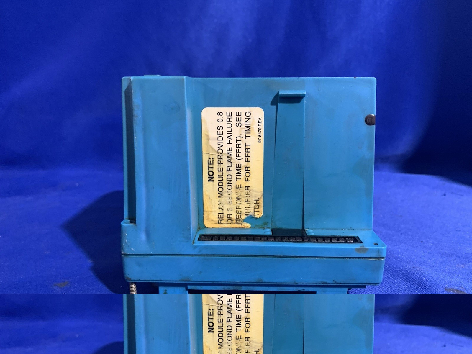 Honeywell RM7895A1014 Burner Control AC On-Off Primary Control – Untested – Read