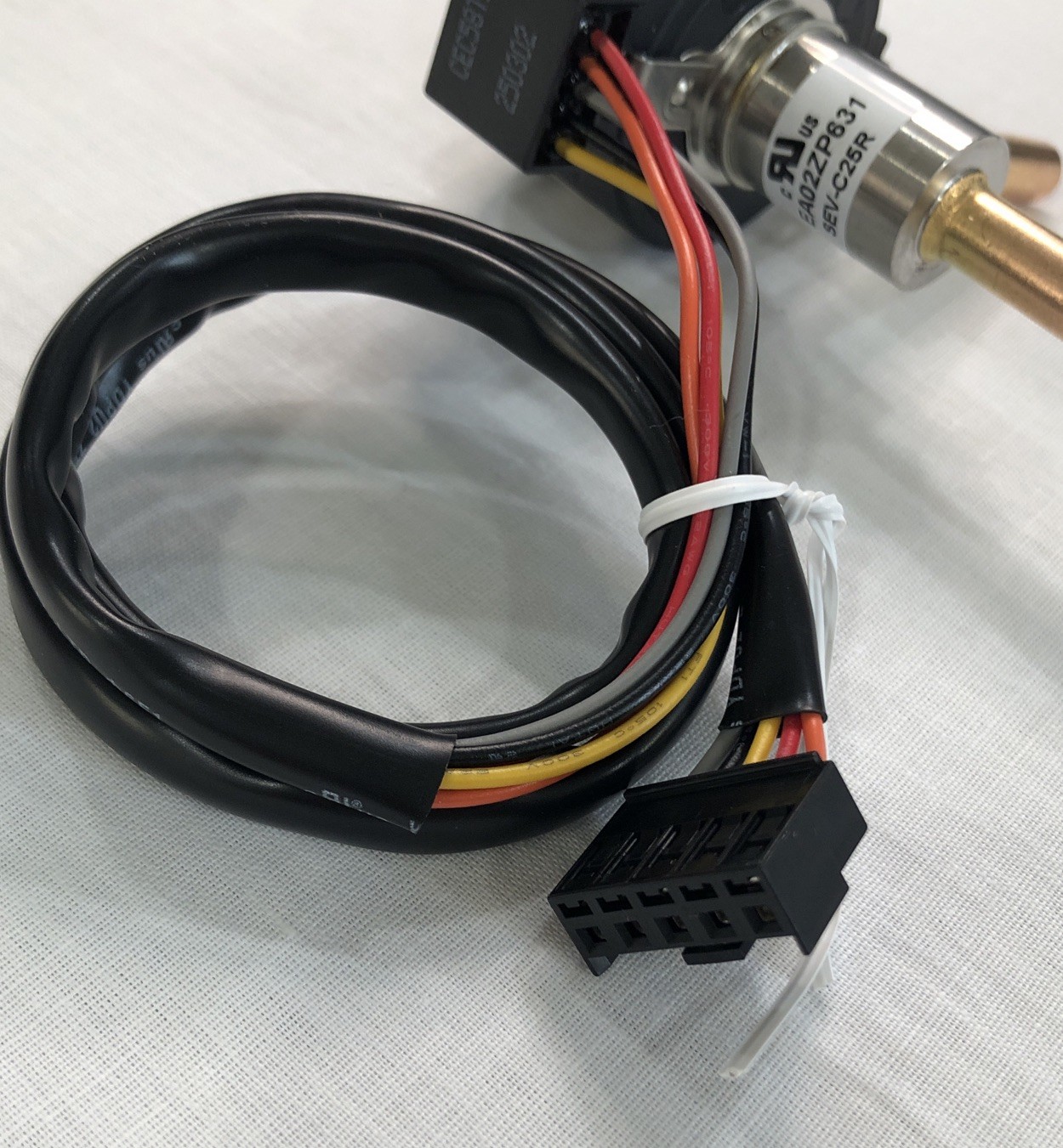 Carrier Parker EA02ZP631 Valve, Electronic Expansion, EF19ZZ055