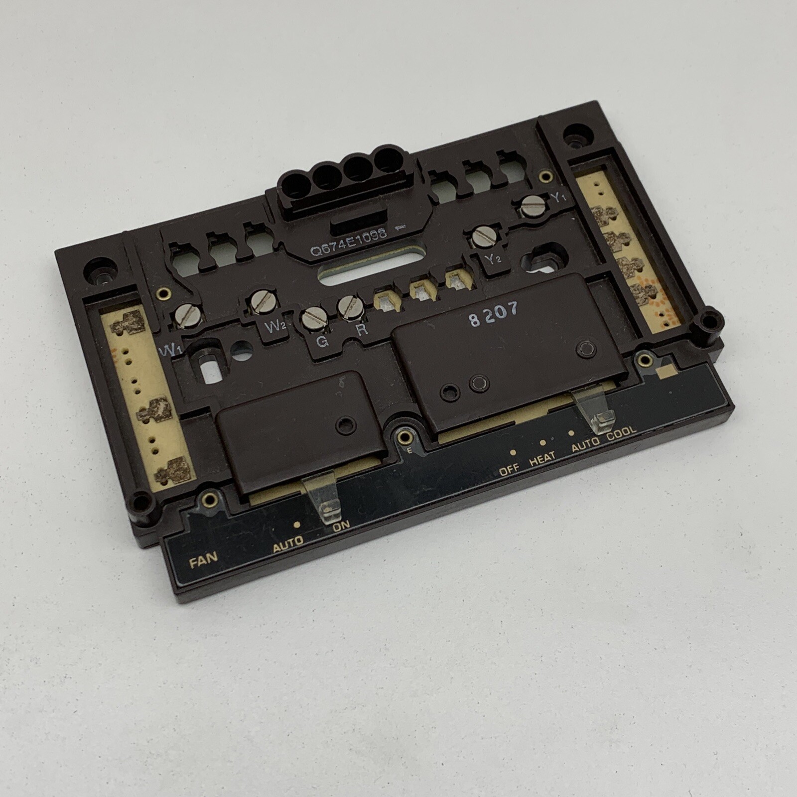 Honeywell Q674E 1098 Multi-Stage Thermostat Subbase OFF-HEAT-AUTO-COOL