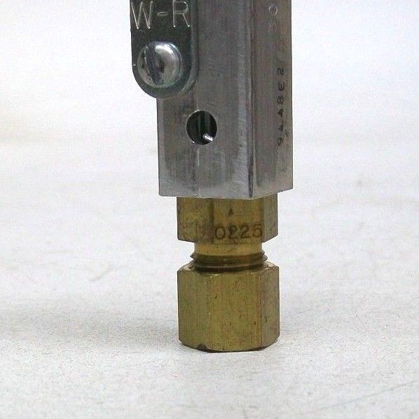 NOS WHITE-RODGERS 30A07-1 PILOT BURNER .0225 ORIFICE & MOUNTING PLATE AP