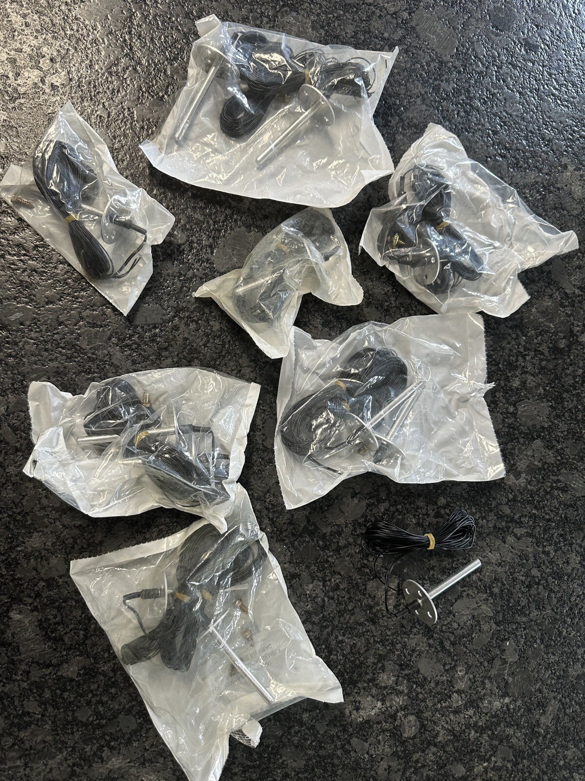 Supply Air Temperature Sensor HH79ZZ012 Bag 350015-801 Lot Of 12 Sensors