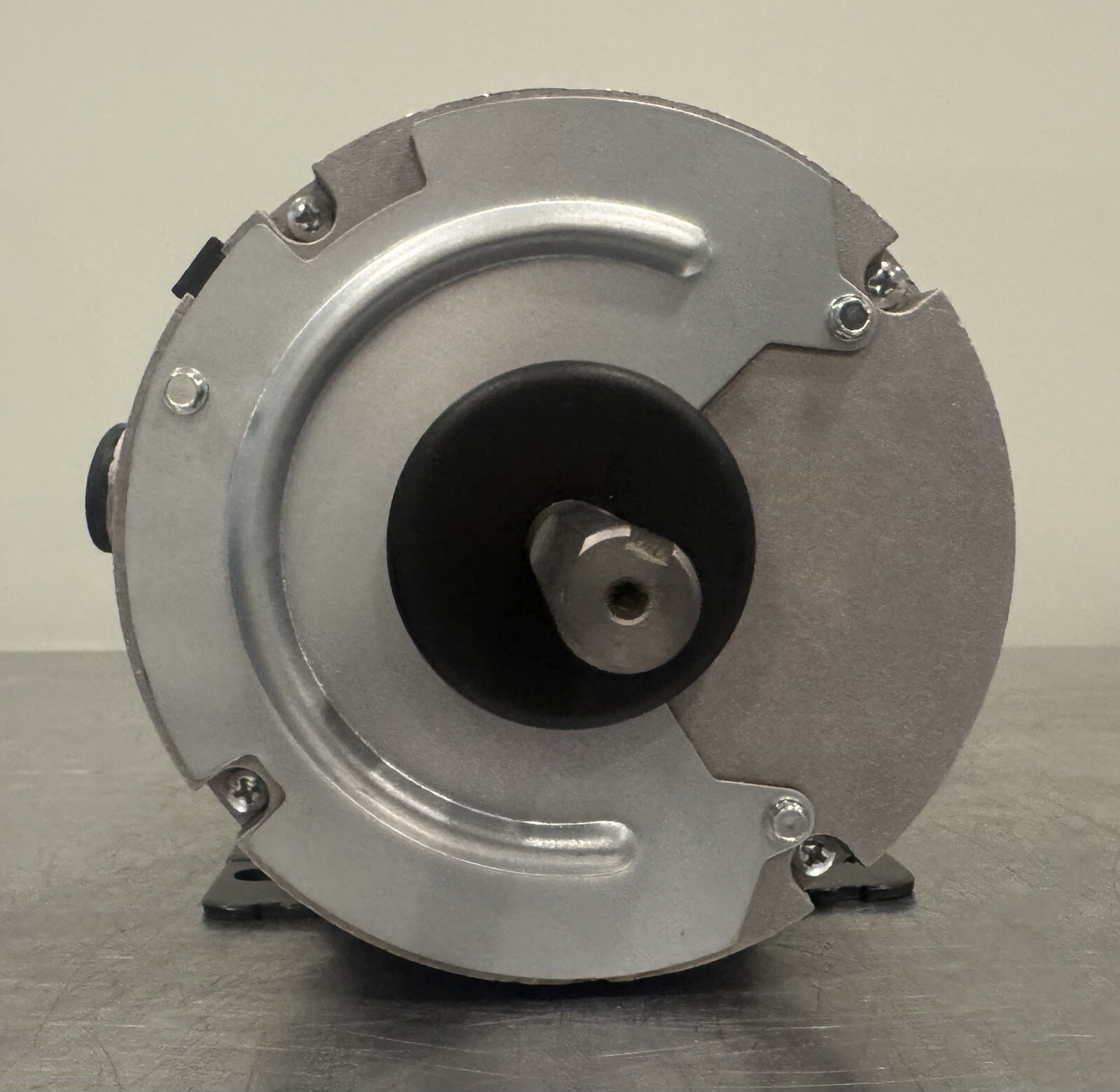 Interlink YSDK1100-8D Refrigeration Motor 1.5 HP 850 RPM Heatcraft 25316801 NEW!