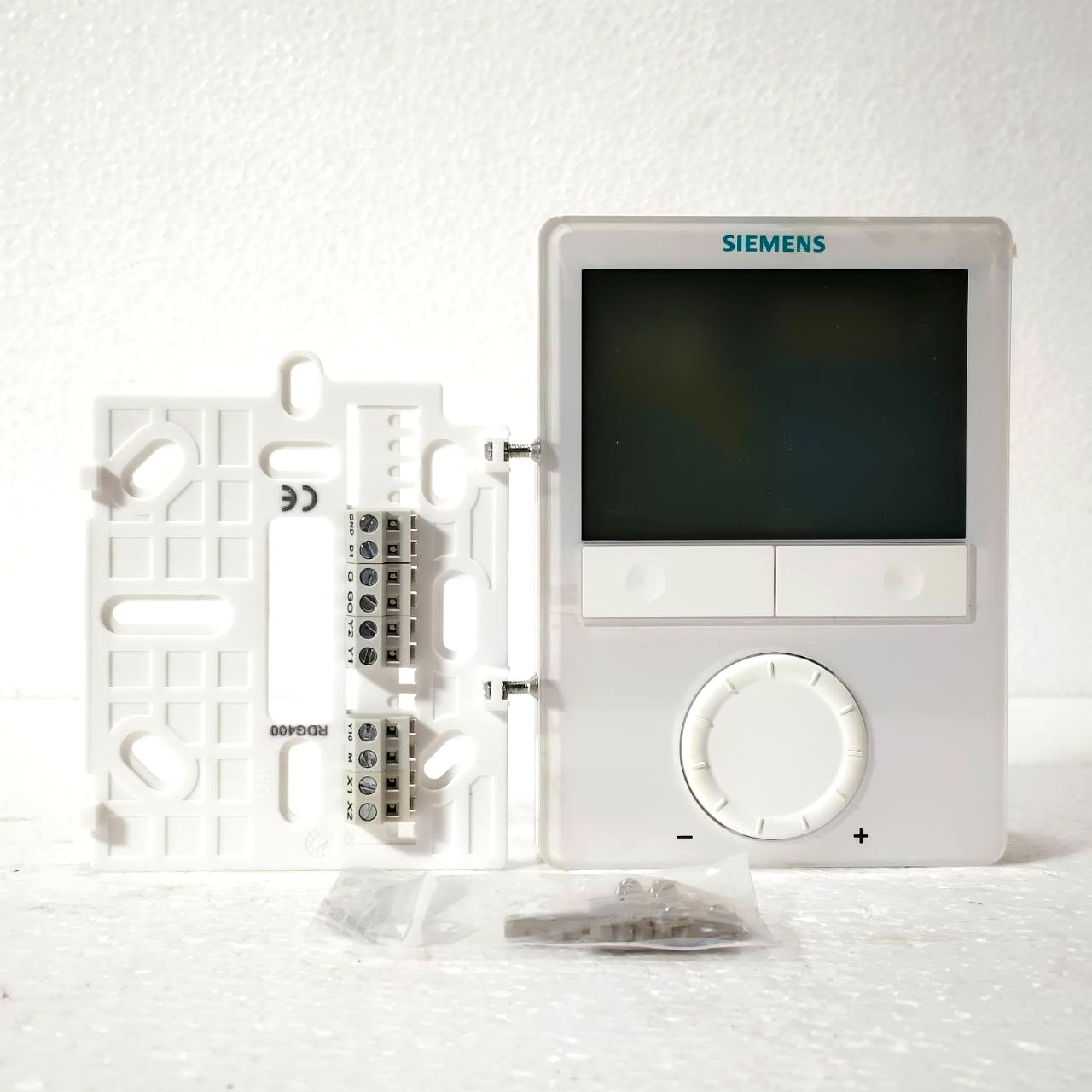SIEMENS RDG400 ROOM THERMOSTAT AC 24V VAV HEATING & COOLING SYSTEM LCD