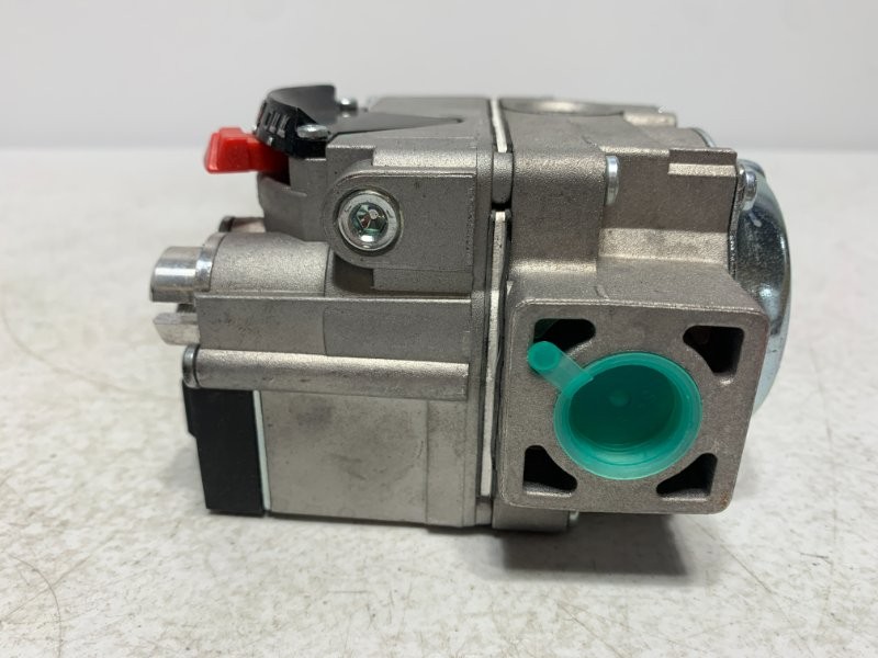 Robershaw 720-400 Dual Valve 24V 1/2″ x 3/4″ 150000 BTU