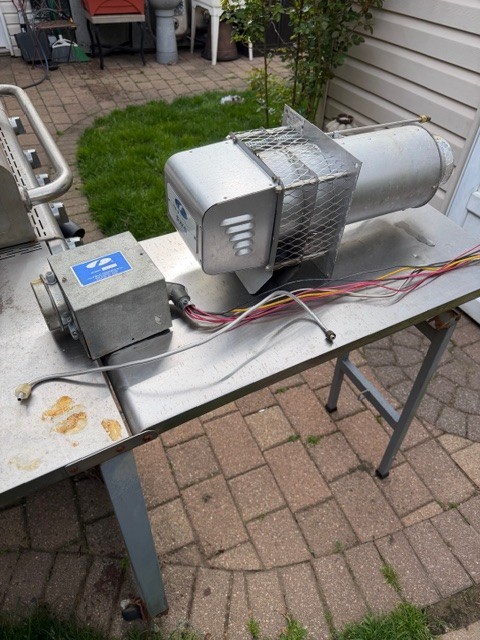 field controls sidewall power venter