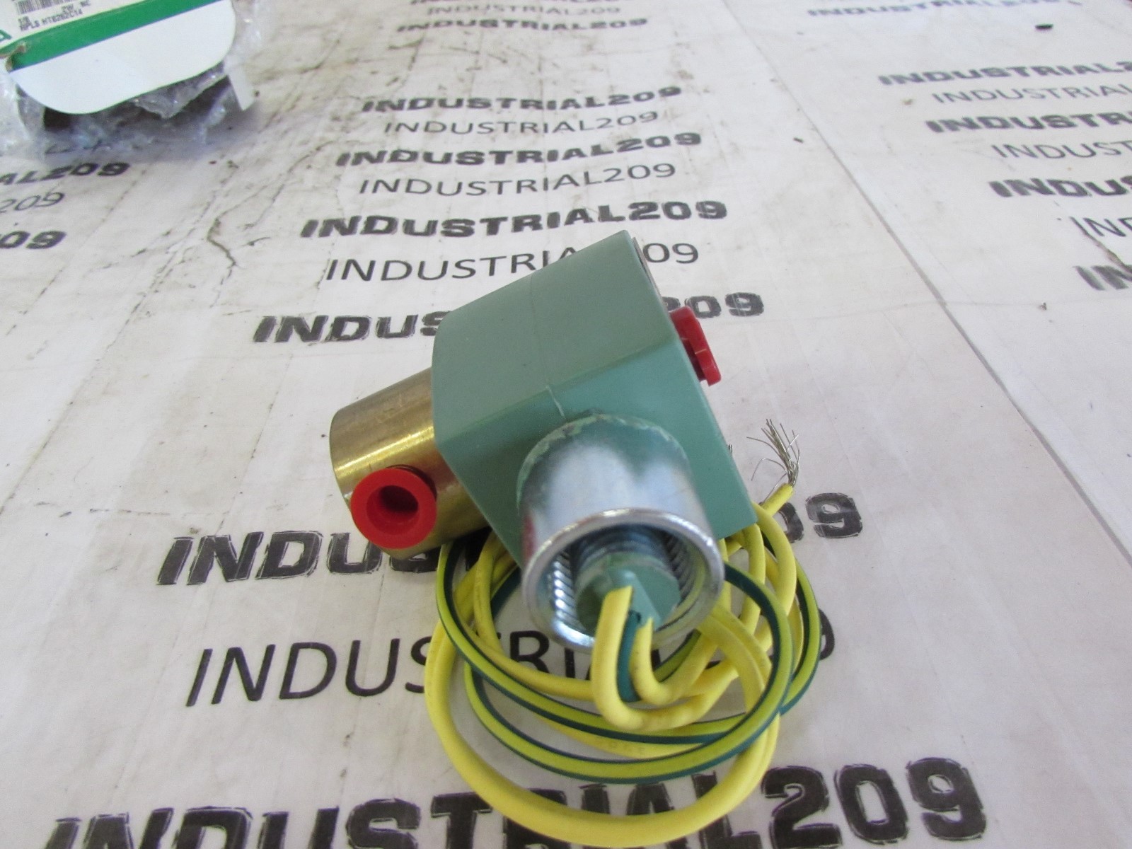 ASCO SOLENOID VALVE HT862G014 1/8” 110 VAC NEW
