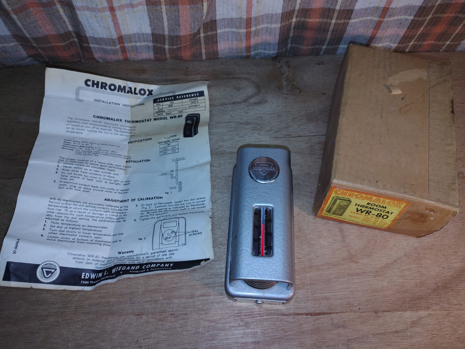 Chromalox WR80 Room Thermostat 25A 40F to 80F 120/277V