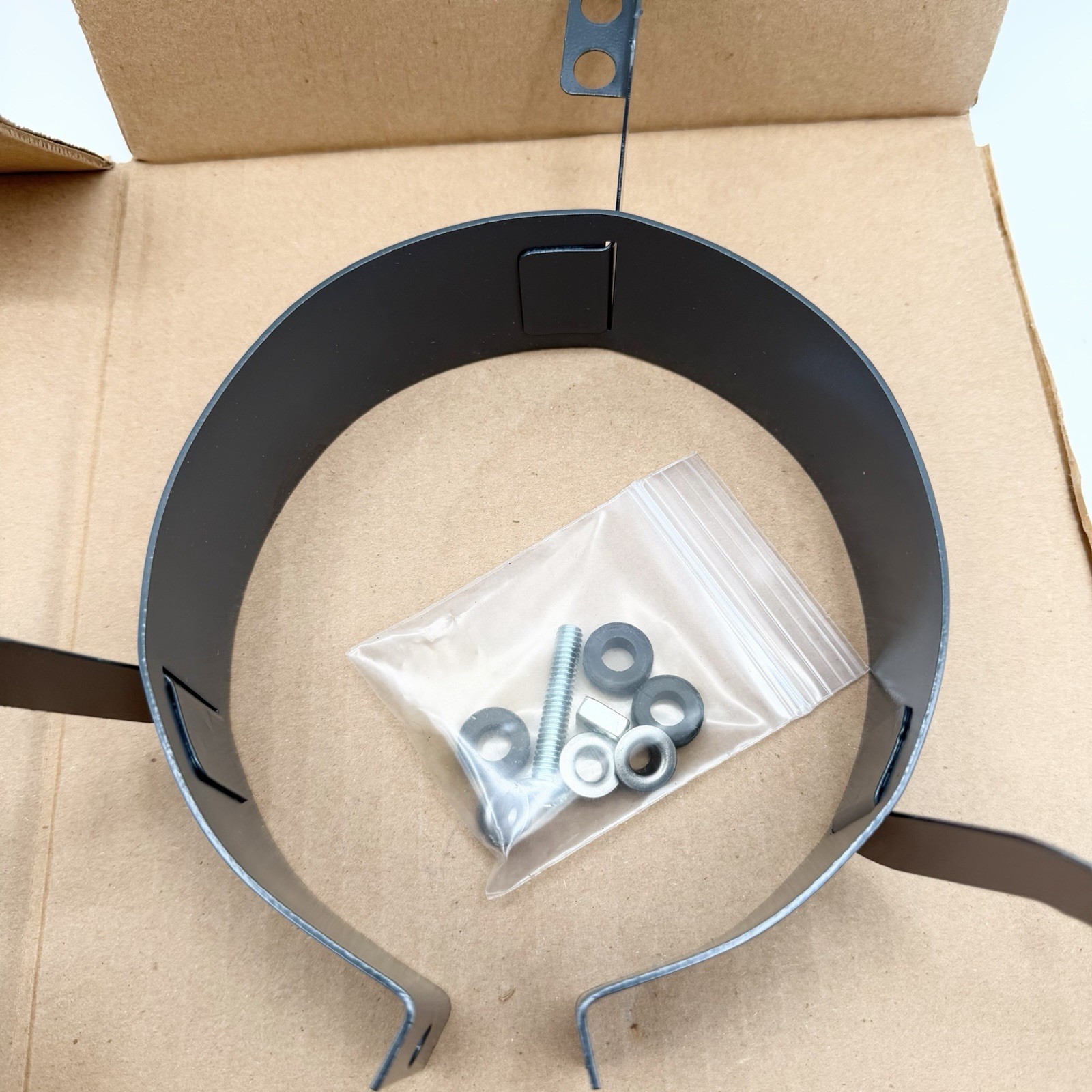 Fasco FM55 8725-6017 5-5/8in 3-Leg Torsion Flex Mount Bracket Blower UL CSA