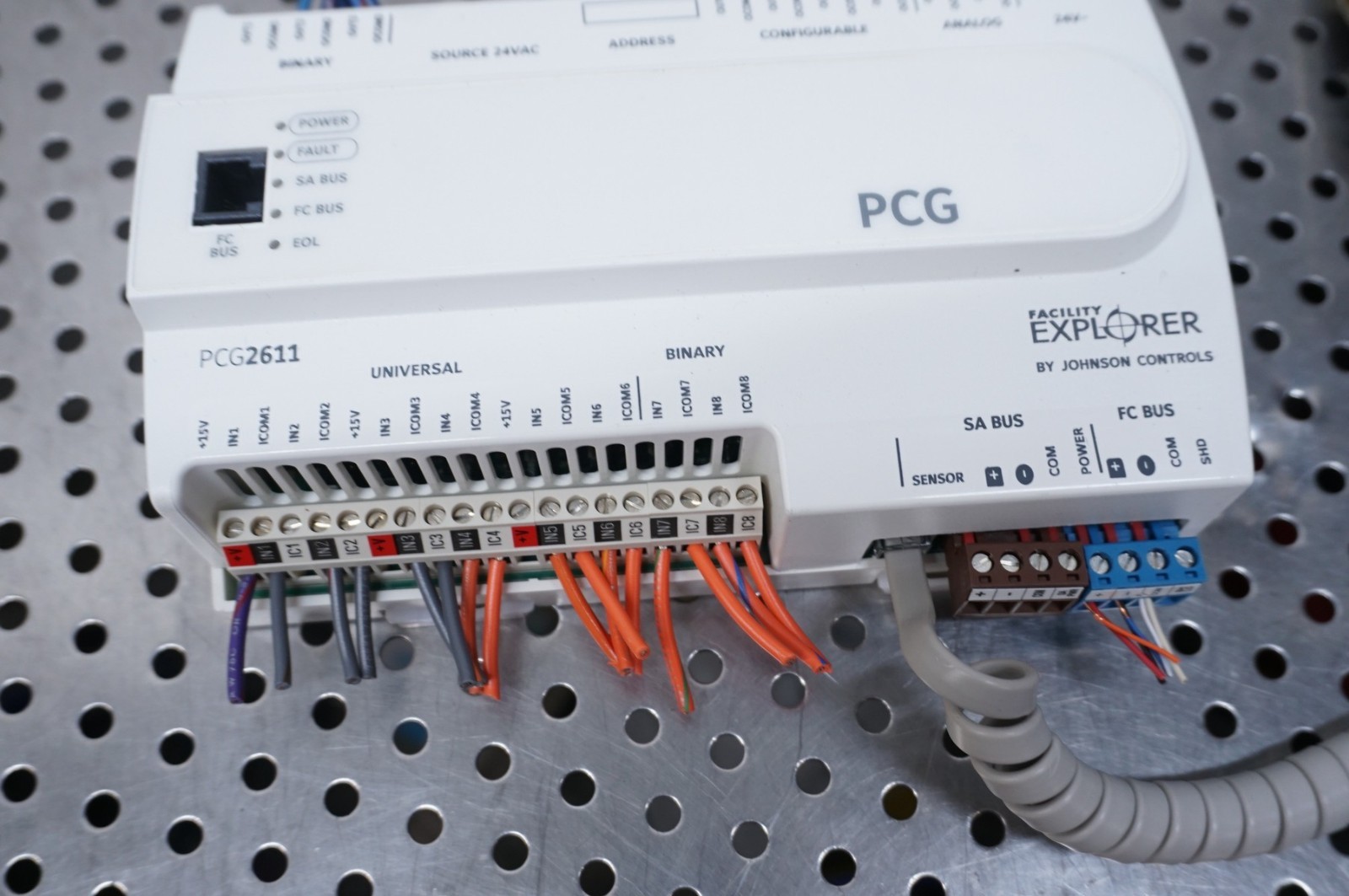 JOHNSON CONTROLS PCG2611 FX-PCG2611-0 Rev L PROGRAMMABLE CONTROLLER w/ display