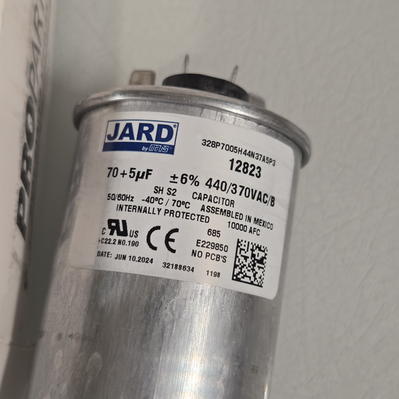 PROPARTS JARD 12823 70 + 5 MFD 440v ROUND MOTOR RUN CAPACITOR PPS570440RD