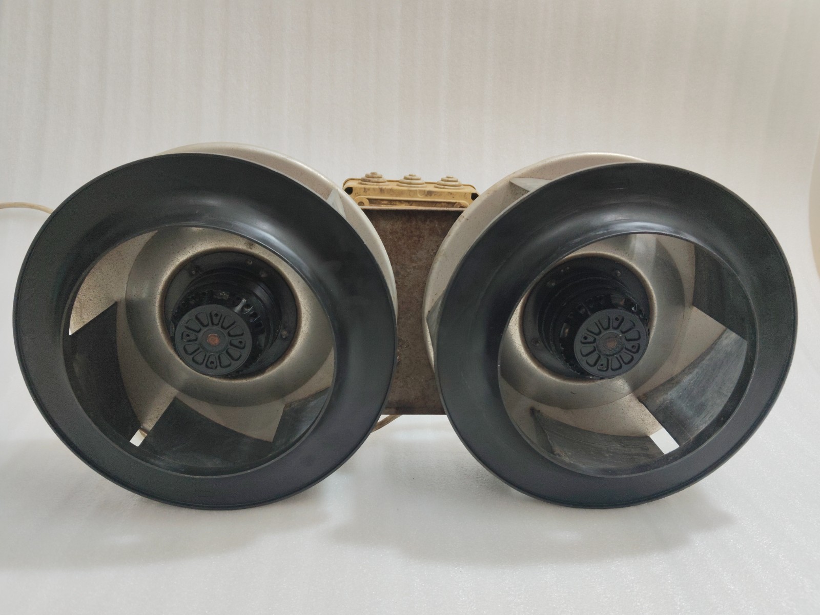 Ebm Papst R4E355-AF05-05 BLOWER FAN
