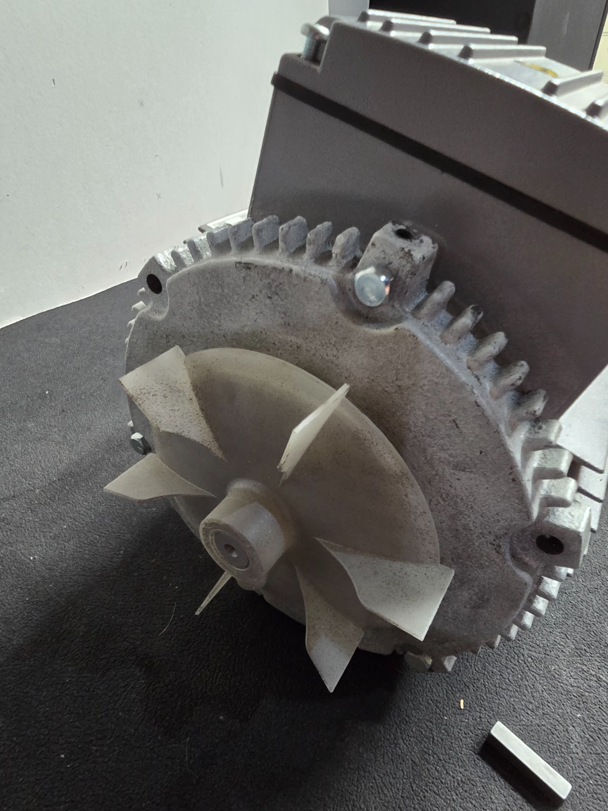 FUJI ELECTRIC VFZ601A-5W Regenerative Blower, 5 hp TERAL MUK3.7DAB Motor ONLY