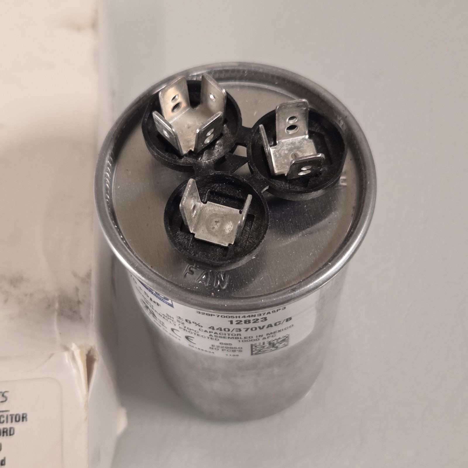 PROPARTS JARD 12823 70 + 5 MFD 440v ROUND MOTOR RUN CAPACITOR PPS570440RD