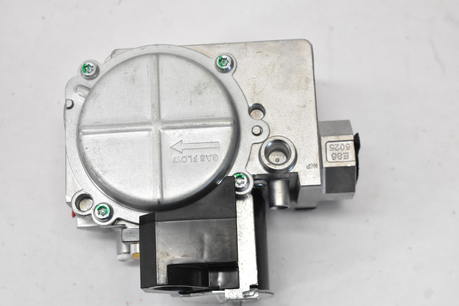 White-Rodgers 36J22Y-202 Gas Valve 0151M00037S Aluminum Mexico Goodman HVAC