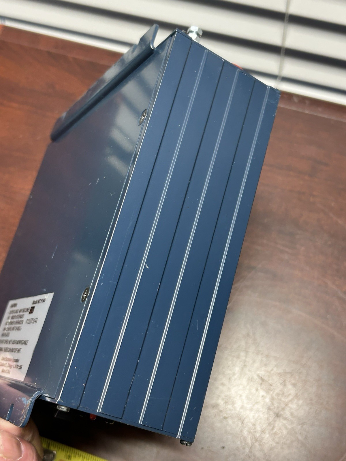 Cobra Highgear Model HG PI 500 Watt Continuous DC To AC Power Inverter (1000W)