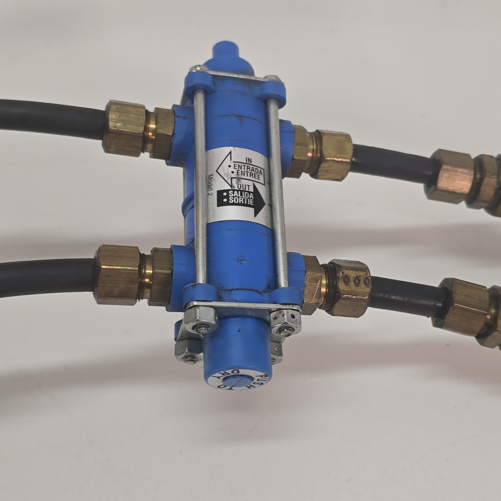 JOHNSON CONTROLS Coalesing Filter A-4000-1049 G-2010-24 Pressure Gauge & Bypass