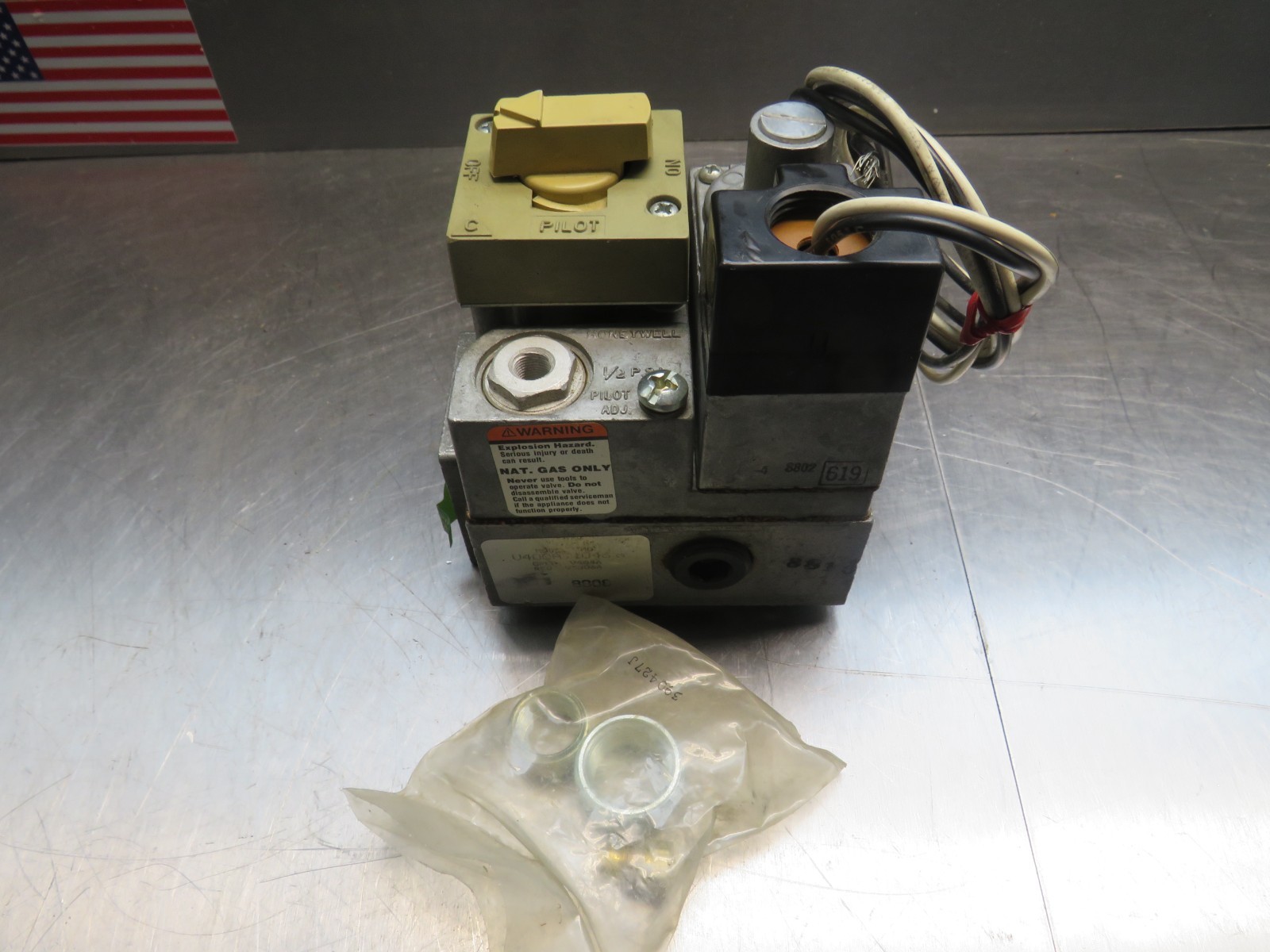 Honeywell V400A-1046 Natural Gas Valve