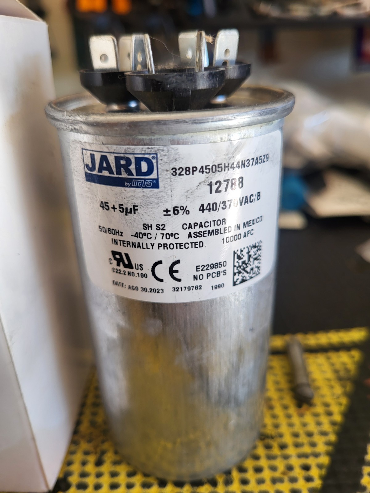 MOTOR RUN CAPACITOR 12788 JARD by MARS 45/5 MFD 440V, ROUND