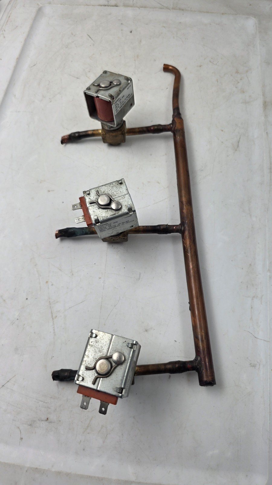 EMERSON V1006 COIL TYPE AMS 24v WATTS 17/12 HZ 50/60 COIL ASSEMBLED IN MEXICO…