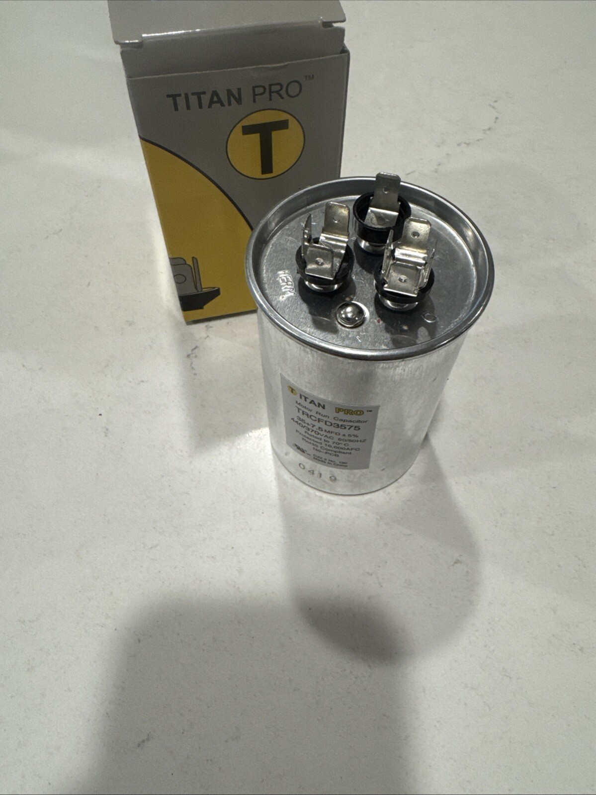 New Titan Pro TRCFD3575 HVAC Motor Run Capacitor 35/7.5 MFD 440/370VAC