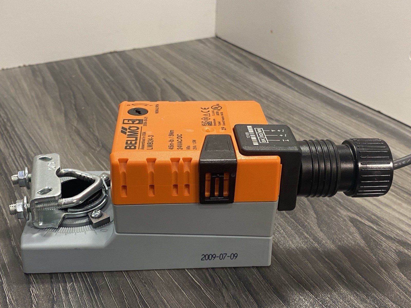 Belimo LMB24-3 Pneumatic Actuator 2-Position 45in-lb 5Nm 24 VAC/DC NEMA2 IP54