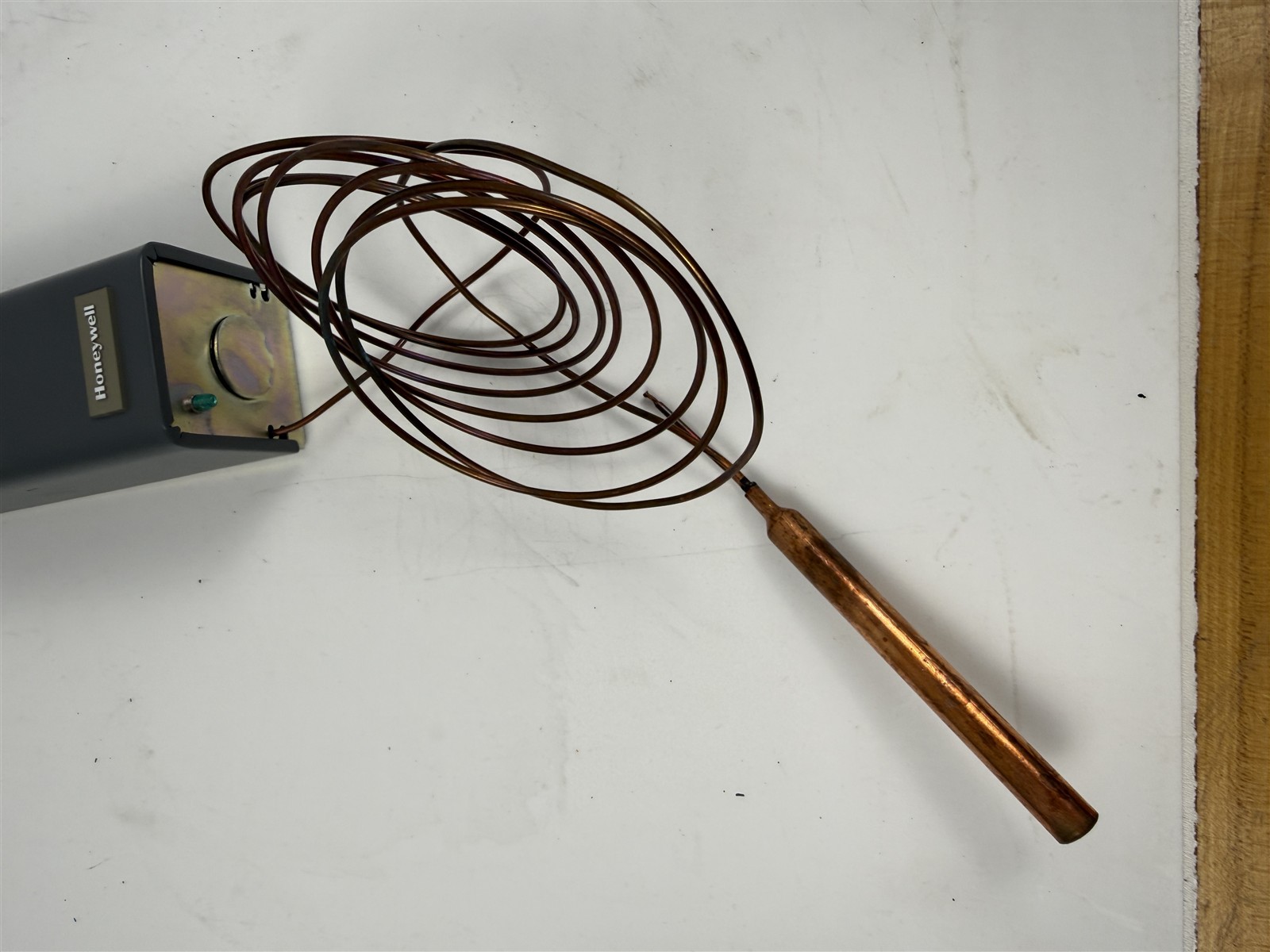 Honeywell T6031A1029 Remote Bulb Thermostat Duct Temp Control HVAC