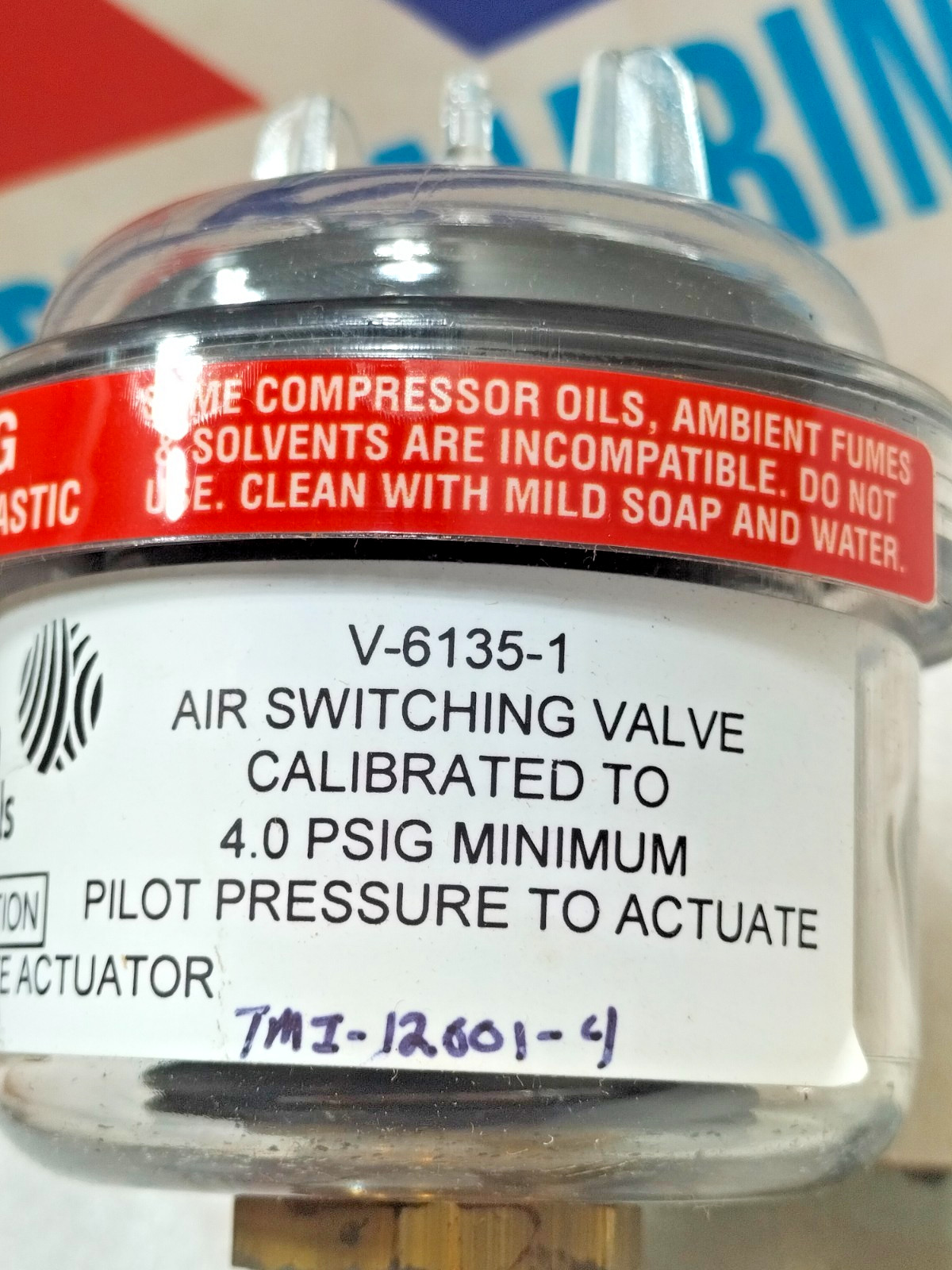 Johnson Controls V-6135-1 Air Switching Valve 2 To 4 Psi 3 Way