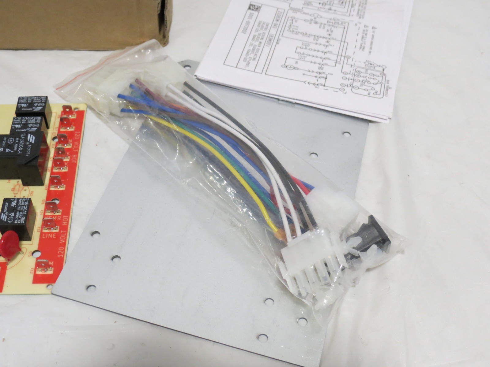 21D83M-843 32M8801 83M00 24L8501 Furnace Control Circuit Board for Lennox