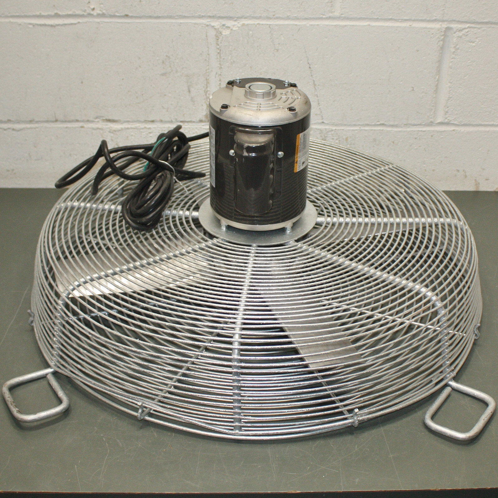 Dayton Transformer Cooling Fan 2ATX8, 24″ Blade, 115/230V AC, 1/2HP, Guard Mount