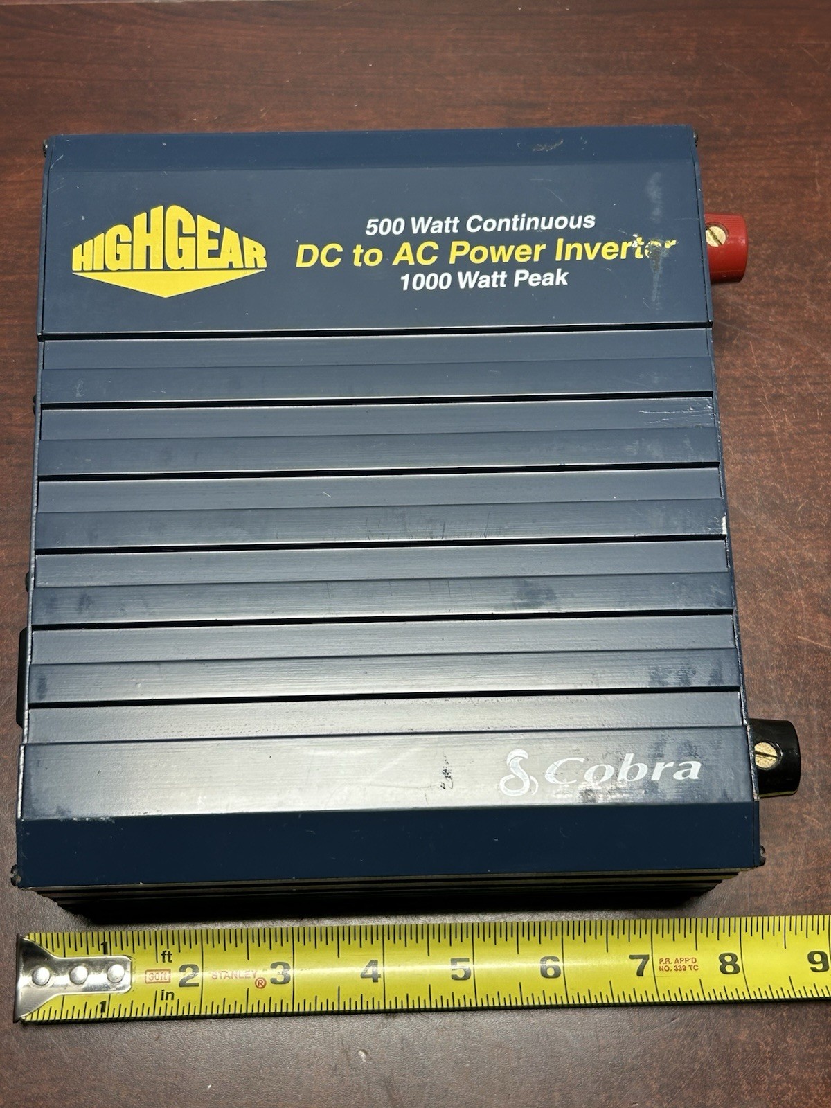 Cobra Highgear Model HG PI 500 Watt Continuous DC To AC Power Inverter (1000W)