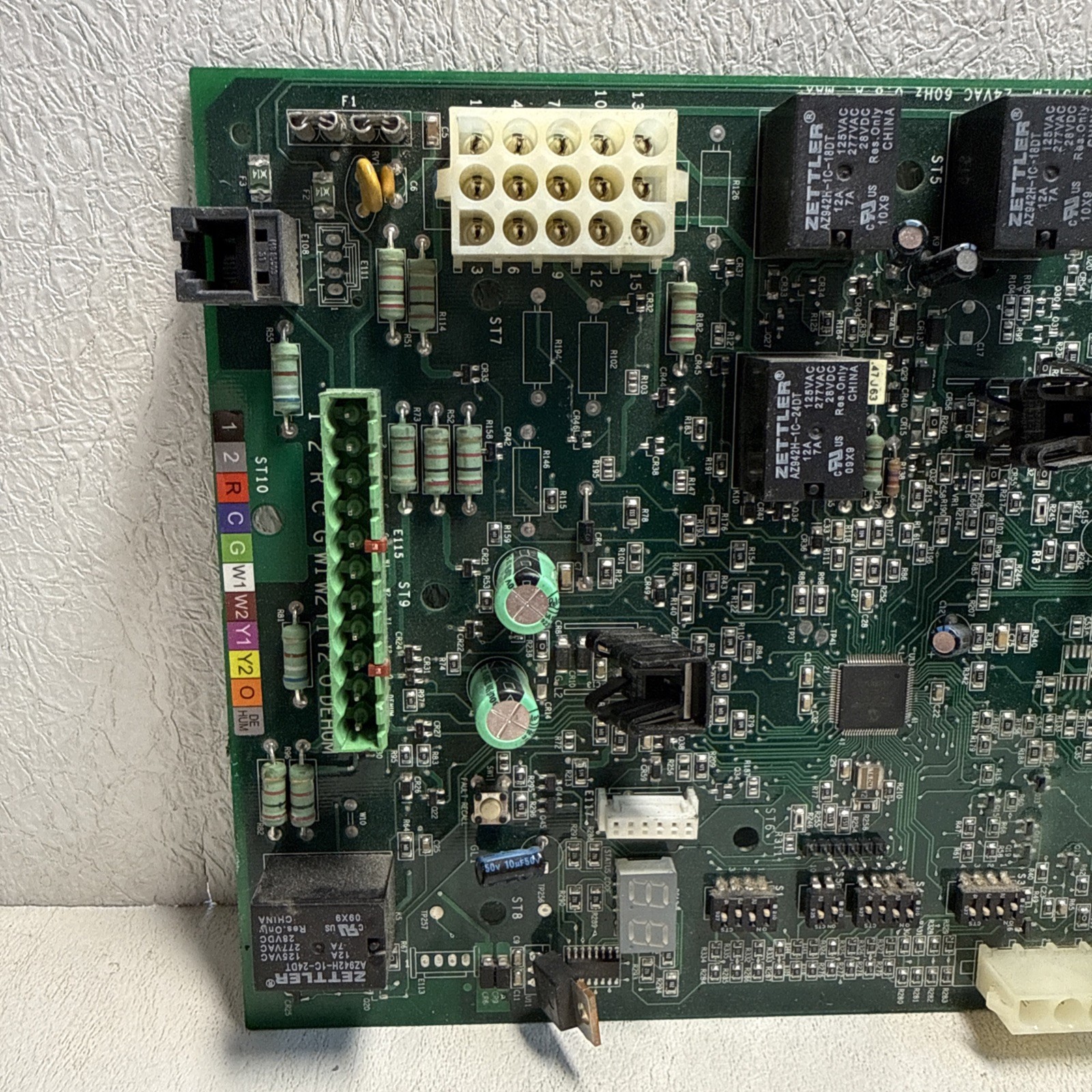 Goodman Amana PCBKF101 / 50C51-289-90 Furnace Control Circuit Board