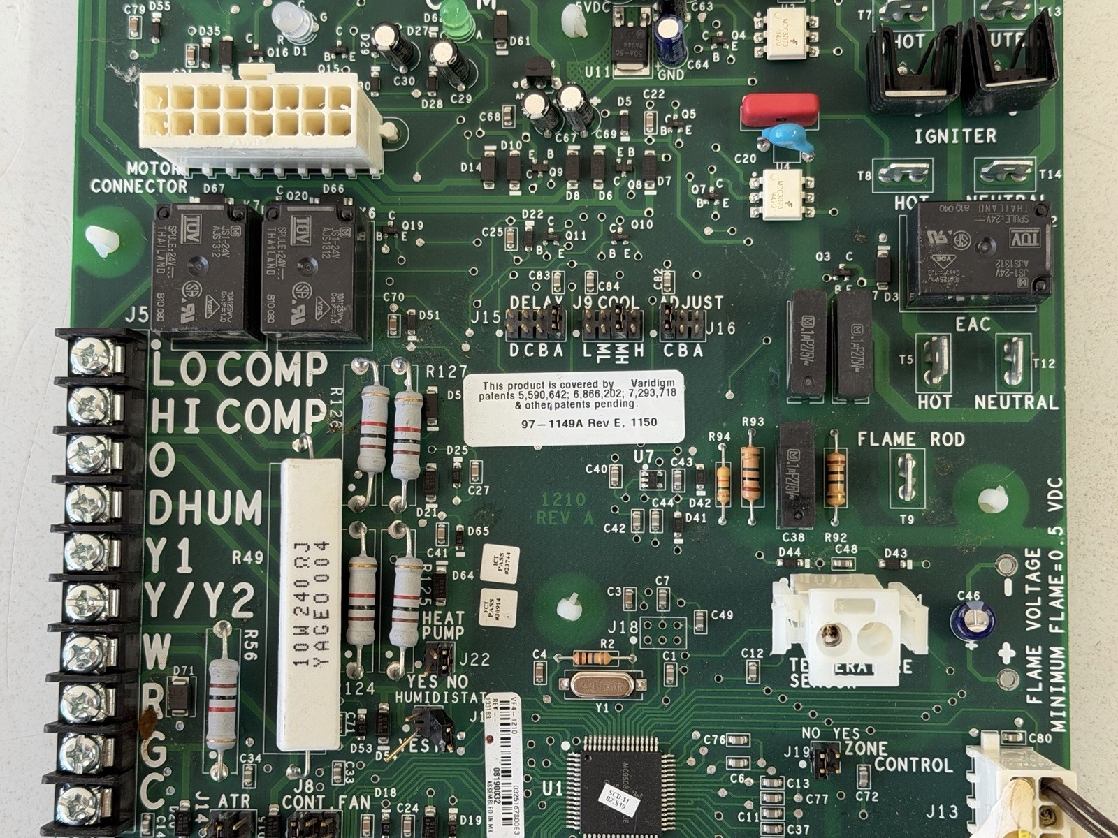 York Luxaire VARIDIGM 507820 Furnace Control Circuit Board D679A VF4-1210